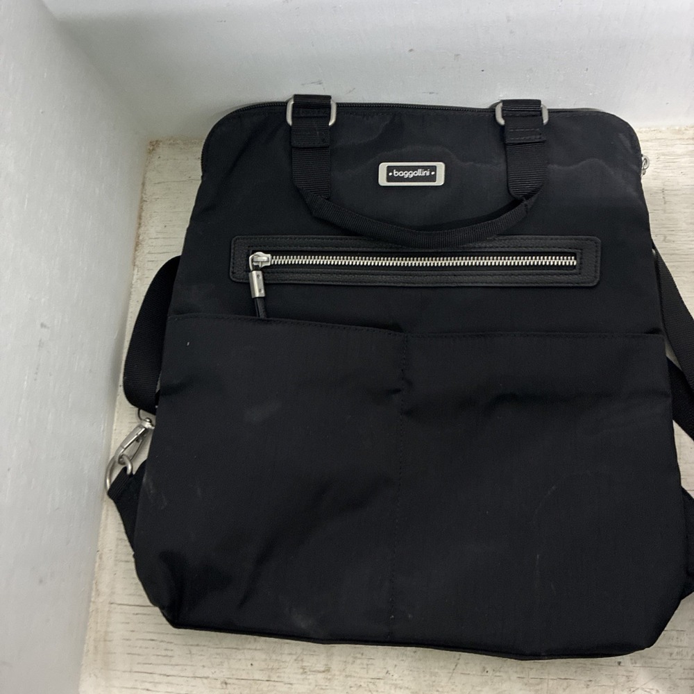baggallini backpack black 14x13 Canvas Zippers